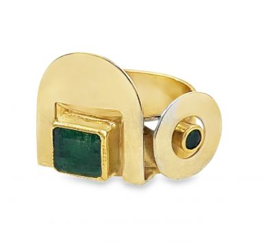 Estate Vintage Yellow Gold and Emerald Designer Ring