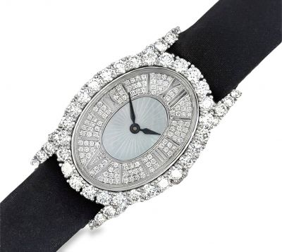 Ladies Chopard Style 18K White Gold Diamond Wristwatch.