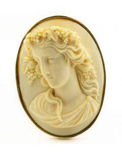 Estate Victorian Carved Ivory Cameo Brooch/Pendant