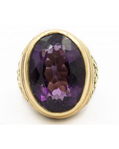 Estate Unusual Gold and Amethyst Bishop's Ring 
