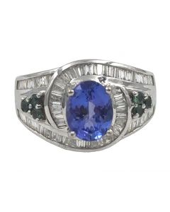 Estate Vintage White Gold Diamond and Tanzanite Ring 