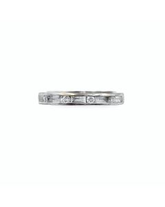 Estate Vintage White Gold and Diamond Ring 