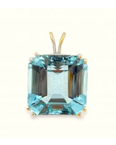 Vintage 14K White Gold Aquamarine Pendant.
