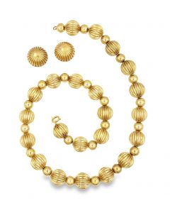 1950'S 14K Yellow Gold Bead Necklace and Earrings Set.