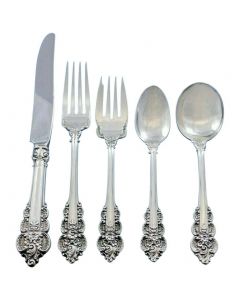 Frank Whiting Botteccelli Flatware Service of 12 - 141.0 toz.